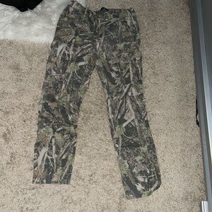 Hollister Green and Brown Cargo Pants for Outdoor Adventures
